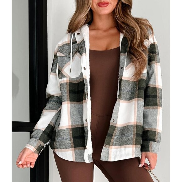 2025 Women’s Stylish Hooded Plaid Shacket Jacket with Sherpa Fleece Lining - Picture 7 of 7